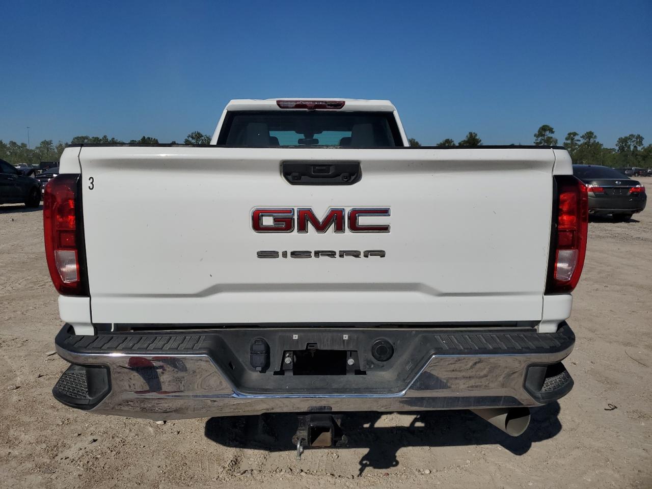 2022 GMC Sierra C2500 Heavy Duty VIN: 1GT48LEY2NF313582 Lot: 70024894