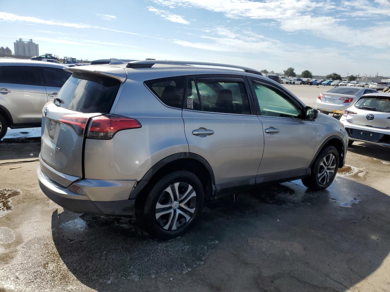 VIN 2T3ZFREV7HW359108 2017 TOYOTA RAV4 no.3