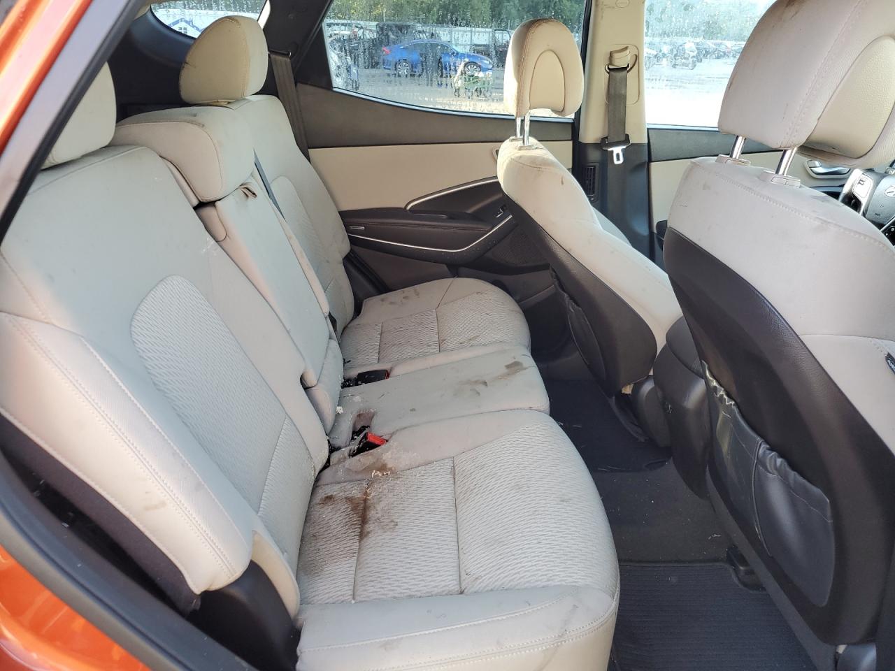 2017 Hyundai Santa Fe - Image 11