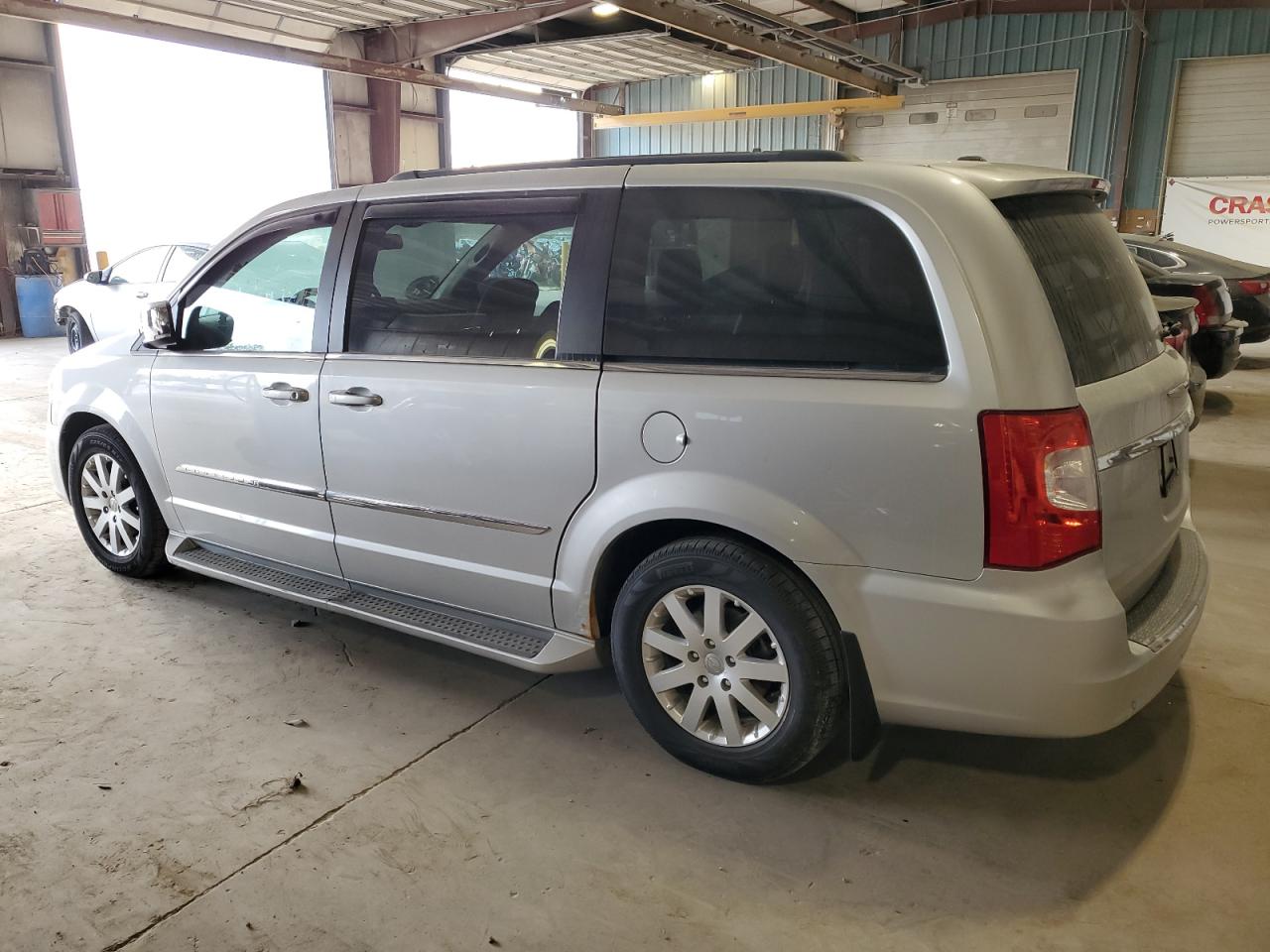 2011 Chrysler Town & Country - Image 2