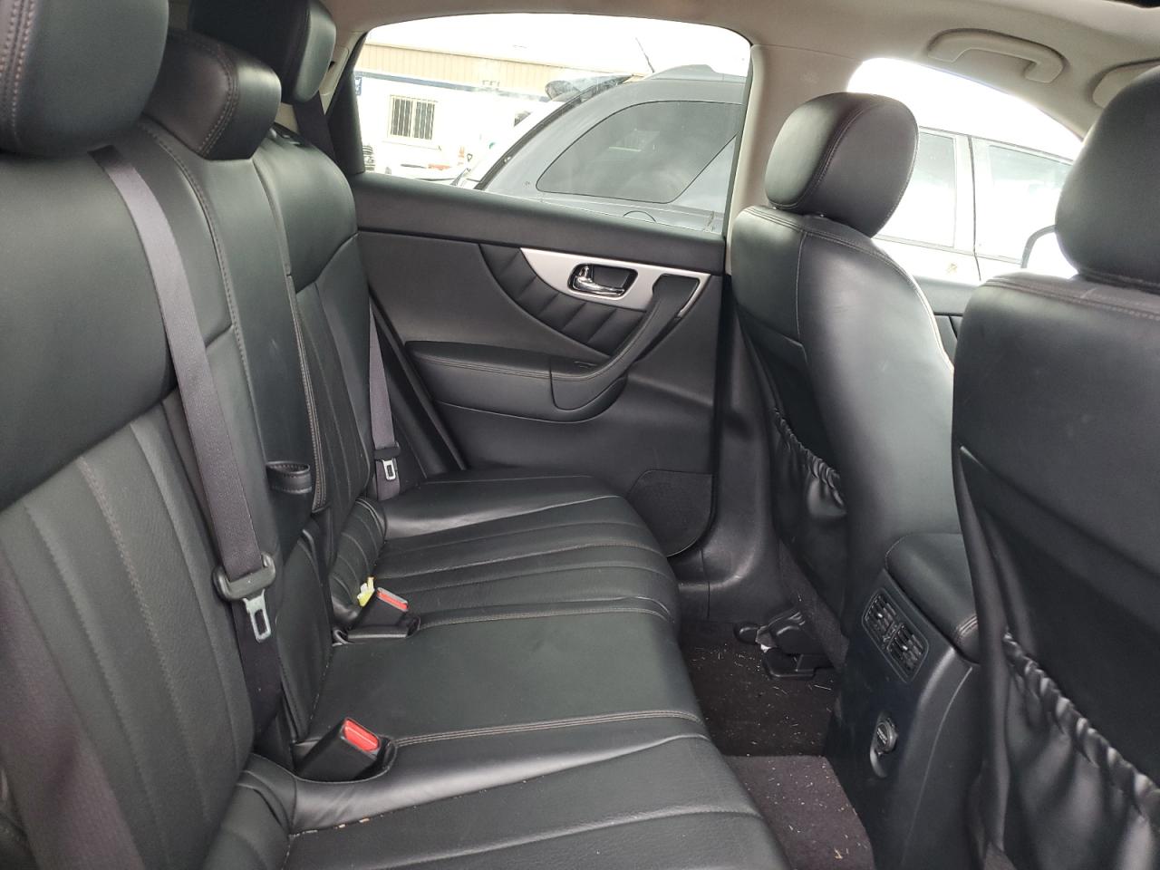 JN8CS1MU9GM671085 2016 Infiniti Qx70