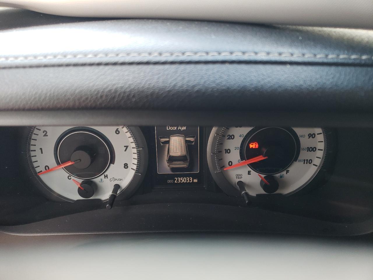 2015 Toyota Sienna - Image 9