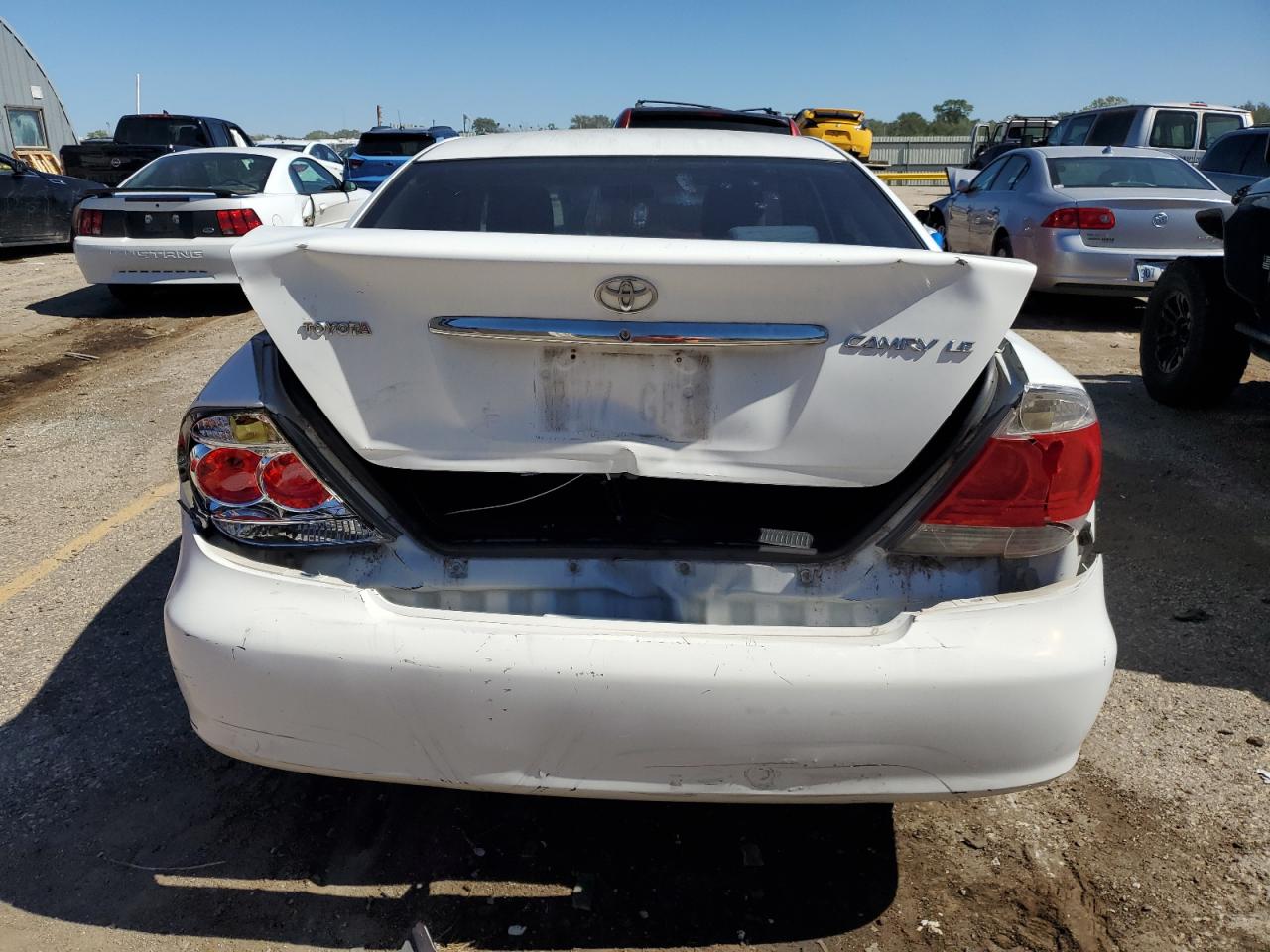 2005 Toyota Camry Le VIN: 4T1BE32KX5U608940 Lot: 73008934