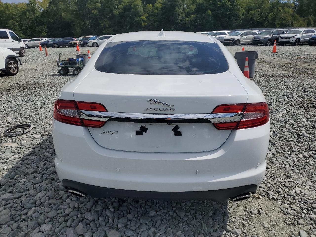 2015 Jaguar Xf 2.0T Premium VIN: SAJWA0FS6FPU66551 Lot: 70273004