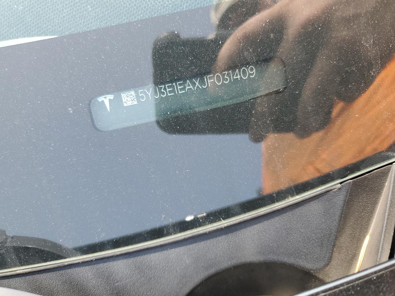 5YJ3E1EAXJF031409 2018 Tesla Model 3