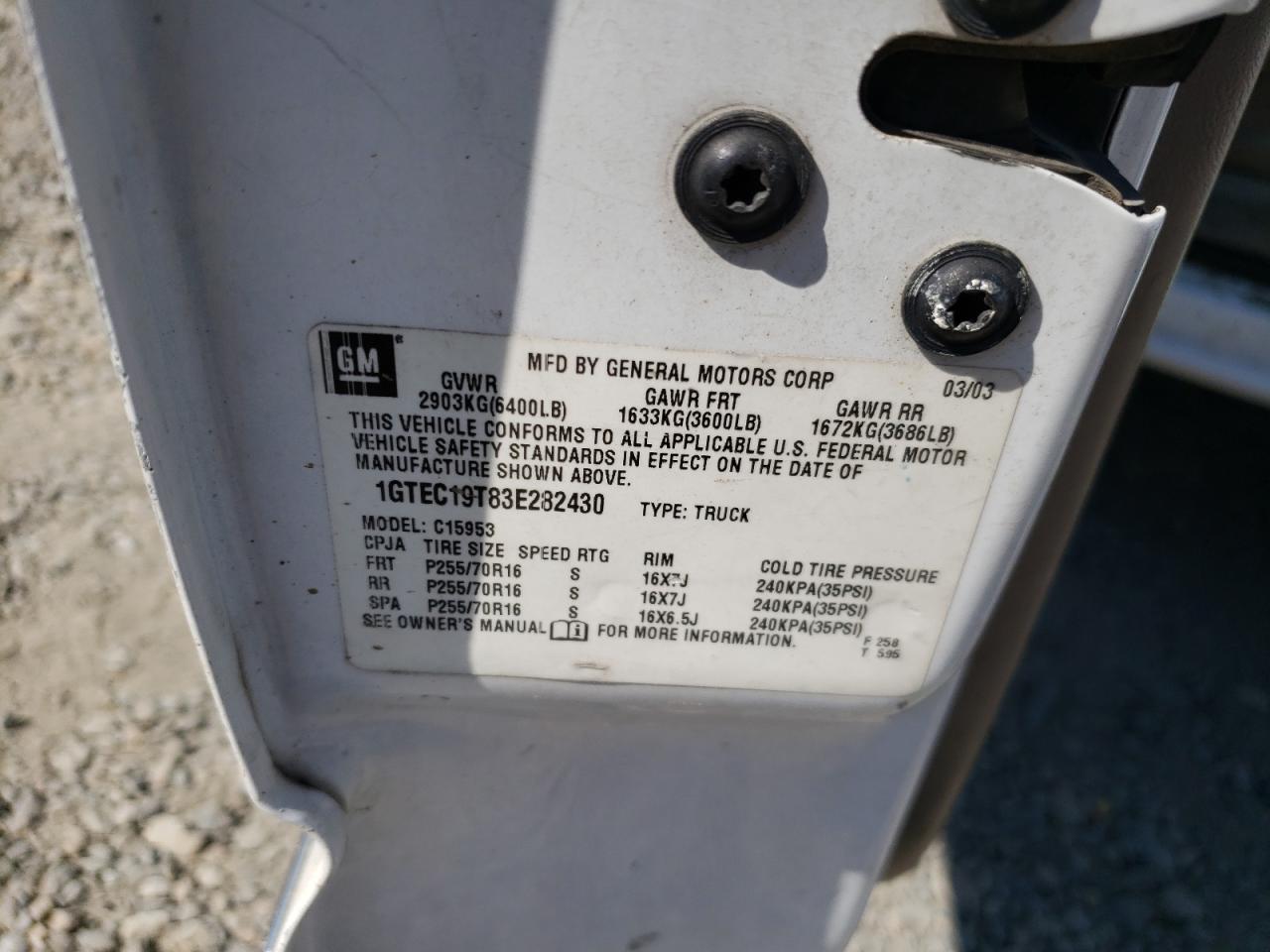 2003 GMC Sierra - Image 12