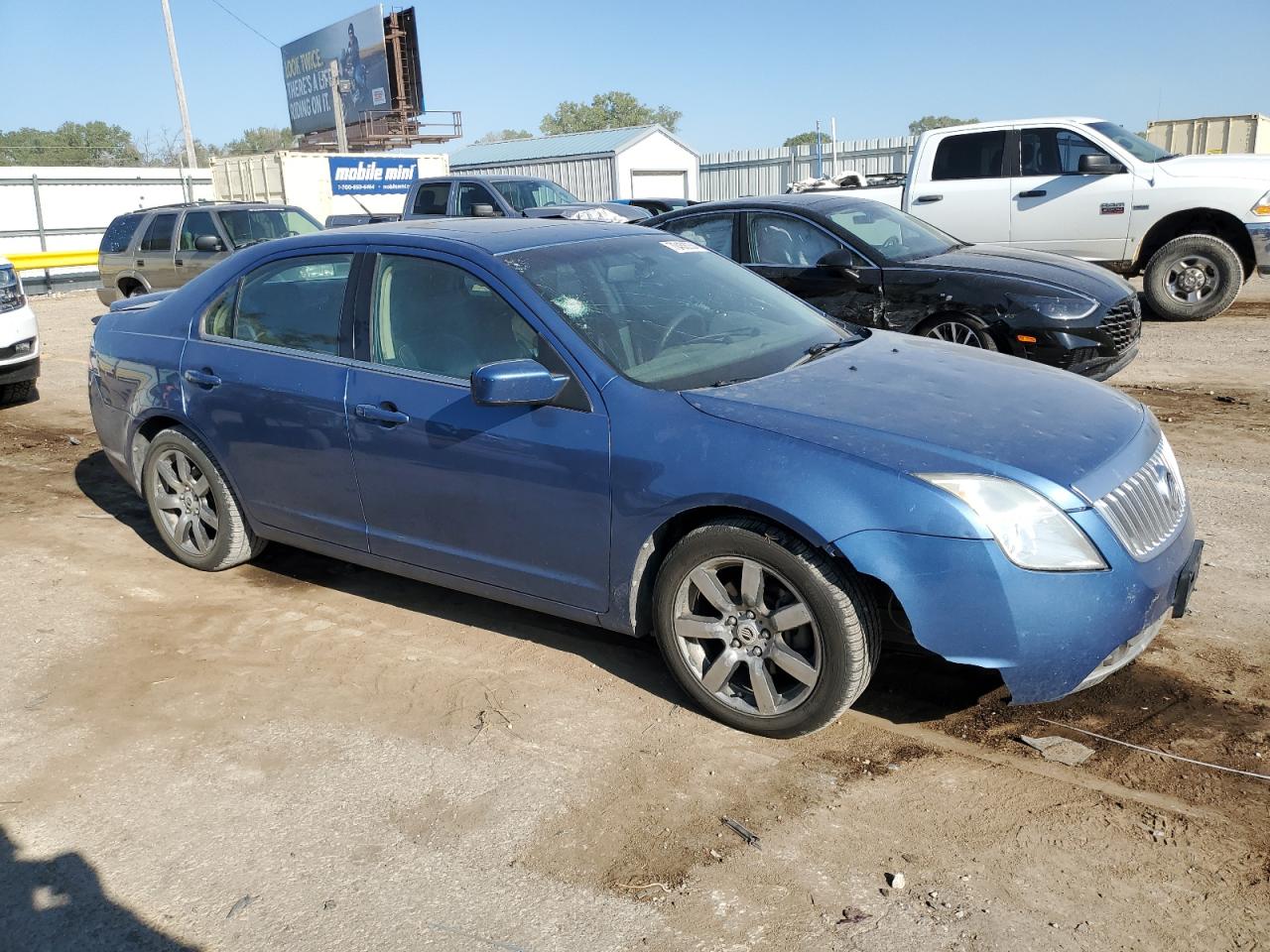 2010 Mercury Milan - Image 4