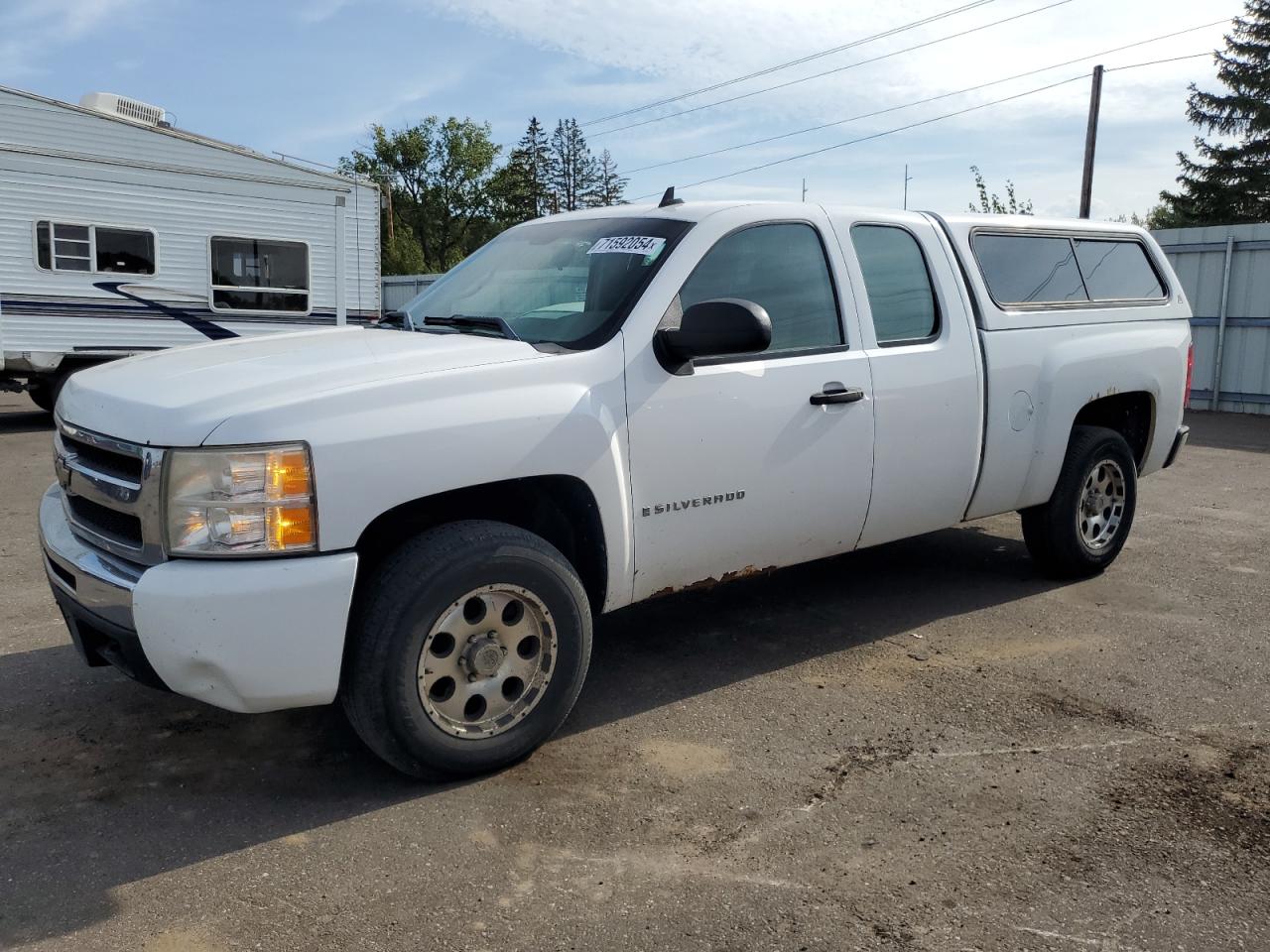 2009 Chevrolet Silverado - Image 1