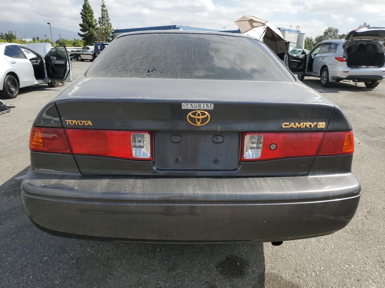 2000 Toyota Camry Ce VIN: 4T1BG22K9YU928033 Lot: 71120424