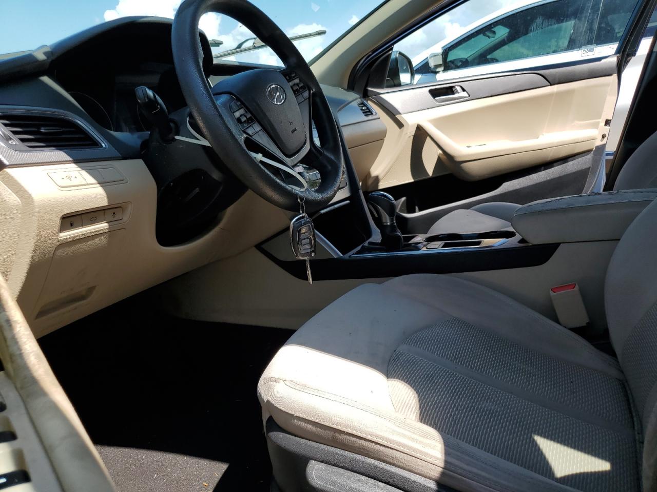 2017 Hyundai Sonata Se VIN: 5NPE24AF8HH444364 Lot: 73824104