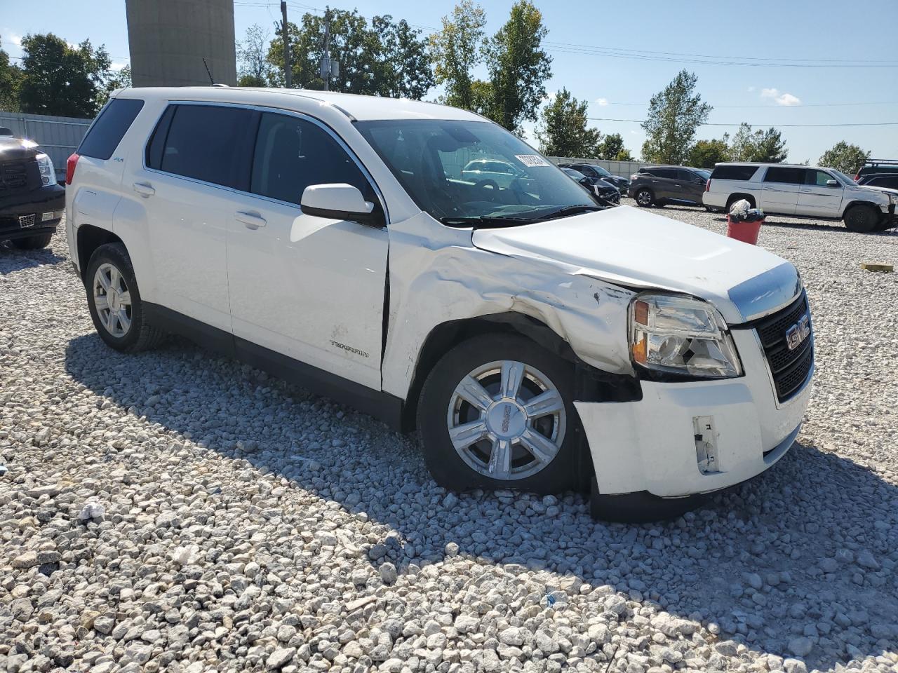 2015 GMC Terrain - Image 4