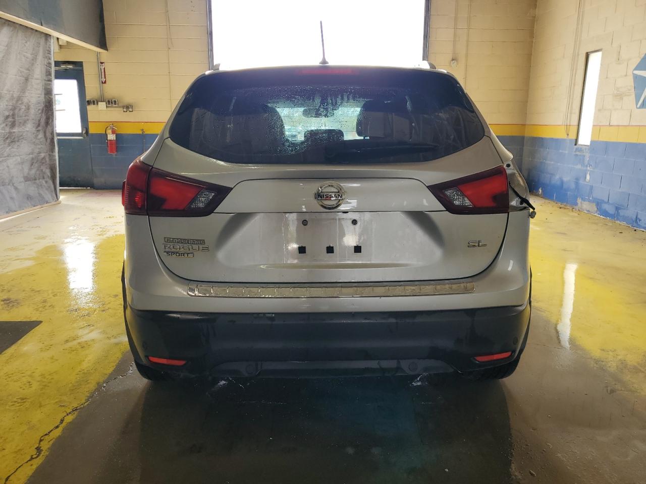 JN1BJ1CP8KW527632 2019 Nissan Rogue Sport S