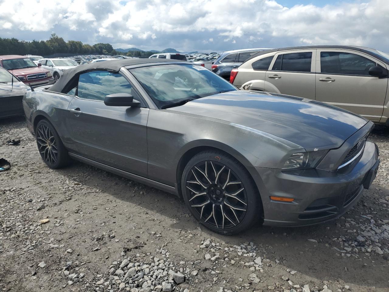 2013 Ford Mustang - Image 4