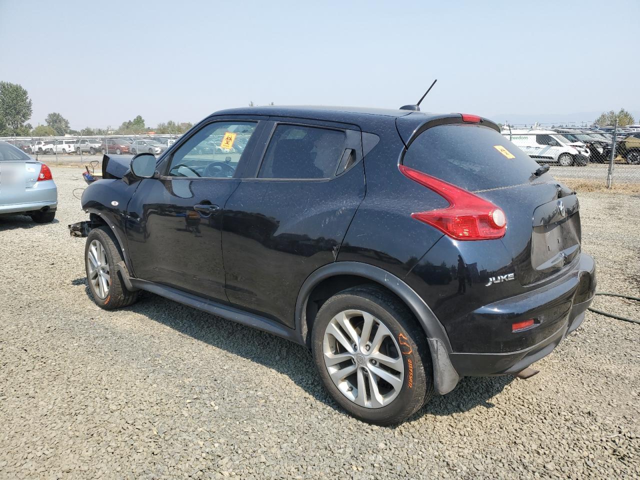 2011 Nissan Juke - Image 2