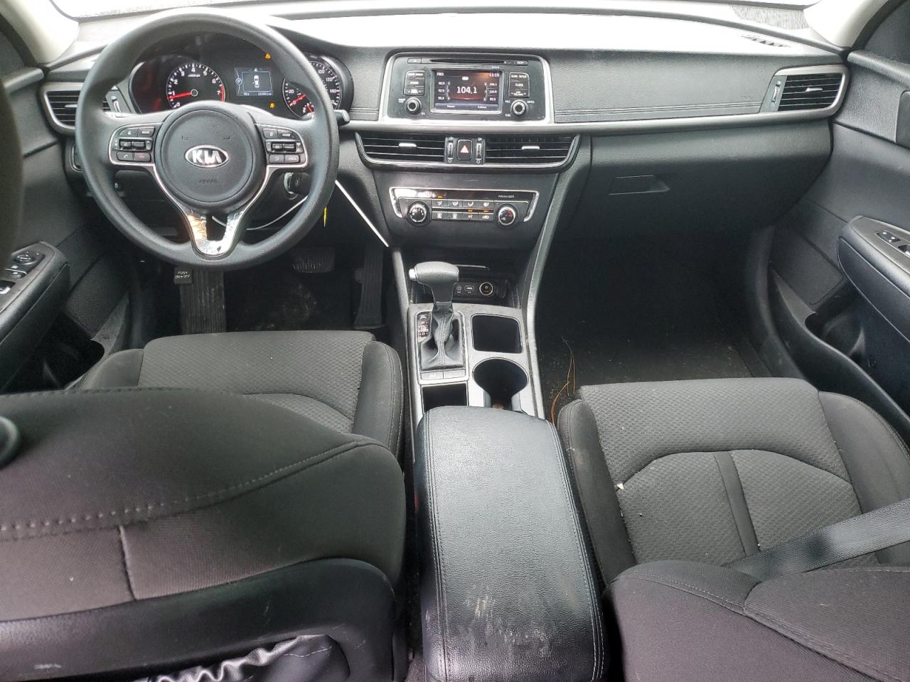 5XXGT4L35HG138579 2017 Kia Optima Lx