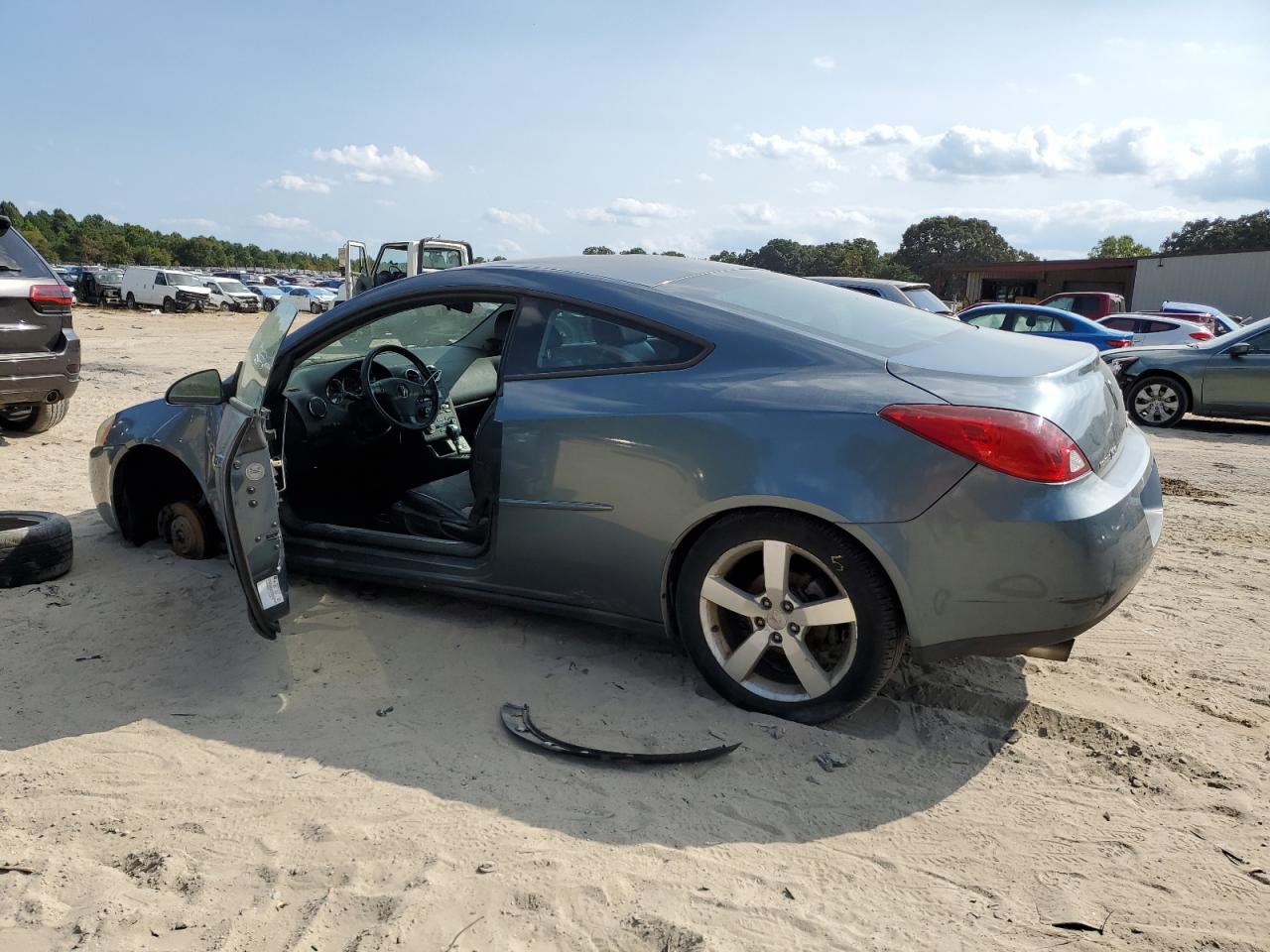 2006 Pontiac G6 - Image 2