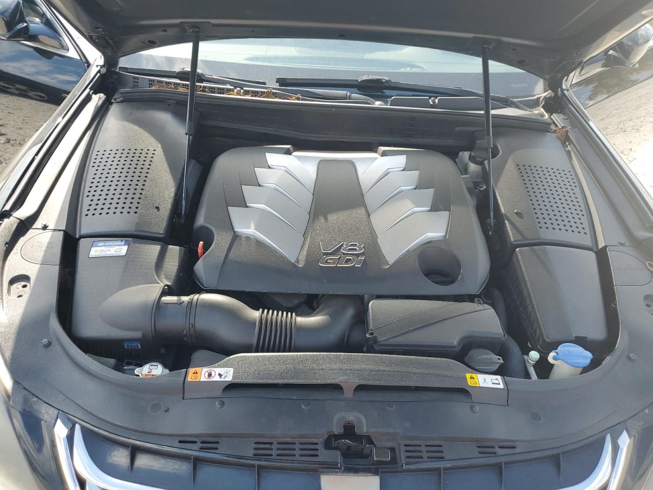 2013 Hyundai Equus - Image 11
