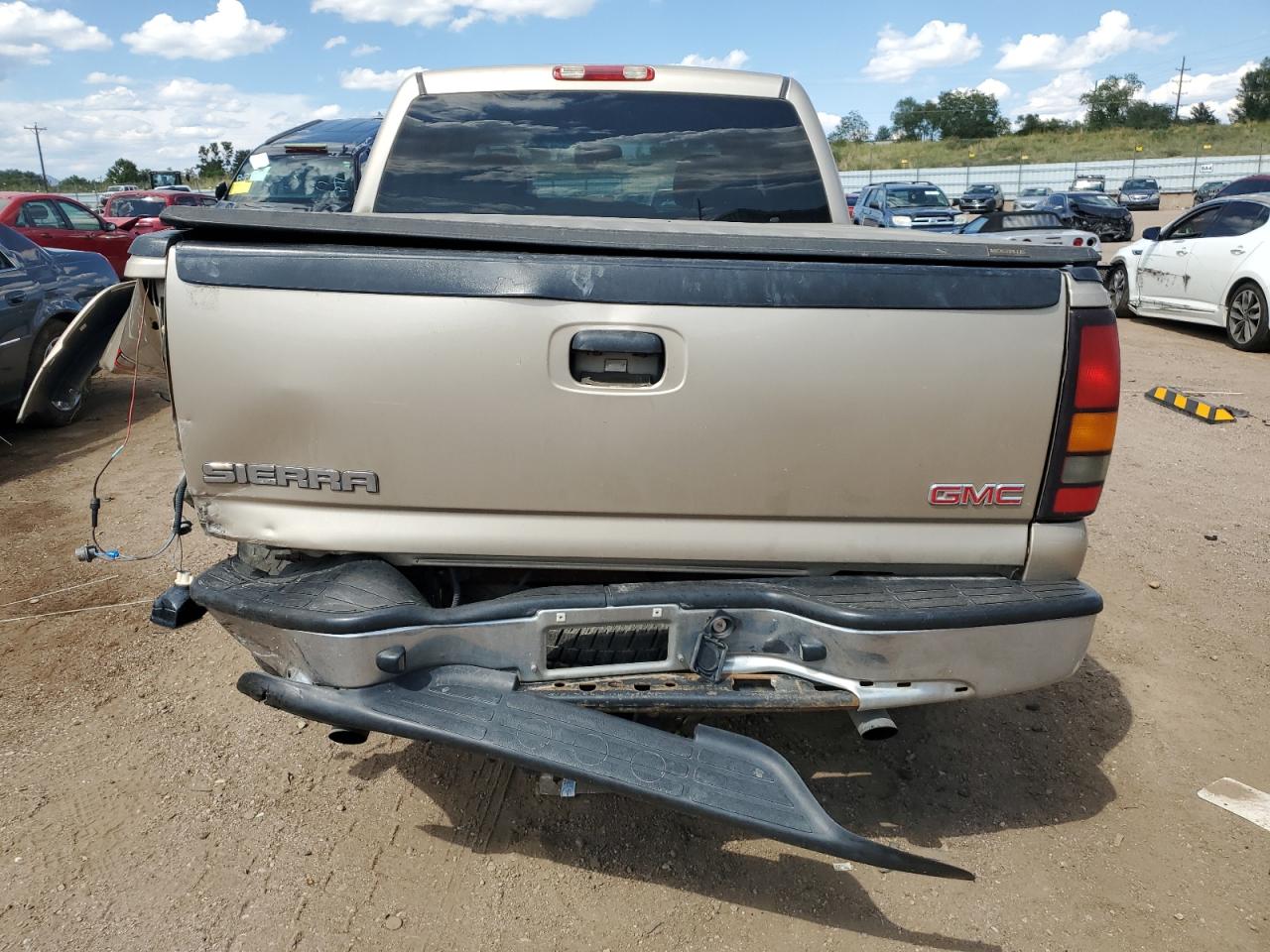 2GTEK13T451376496 2005 GMC New Sierra K1500