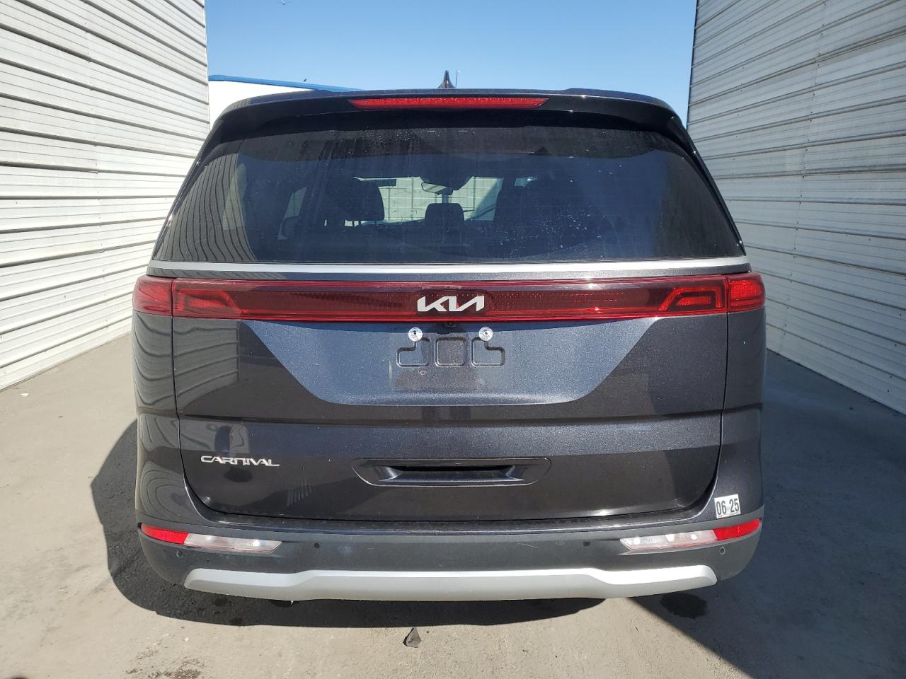 KNDNB4H33P6281367 2023 Kia Carnival Lx