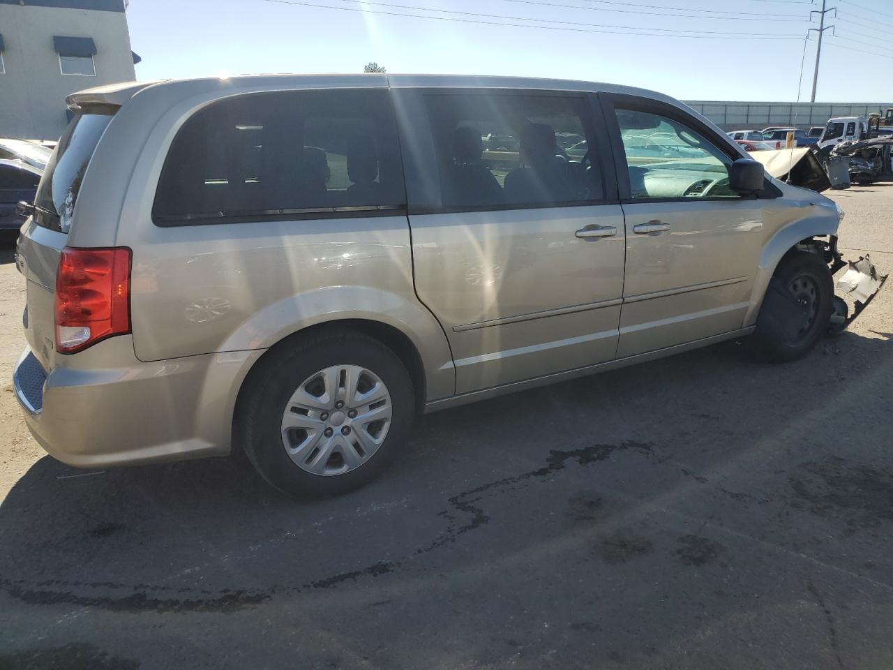 VIN 2C4RDGBGXGR235861 2016 DODGE CARAVAN no.3