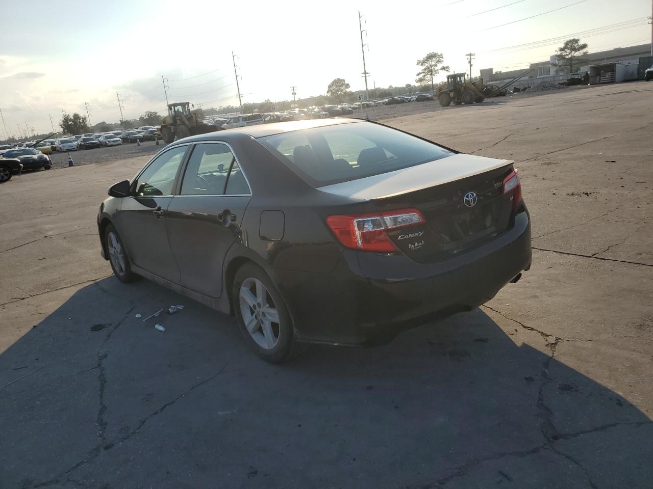 VIN 4T1BF1FK9DU206921 2013 TOYOTA CAMRY no.2