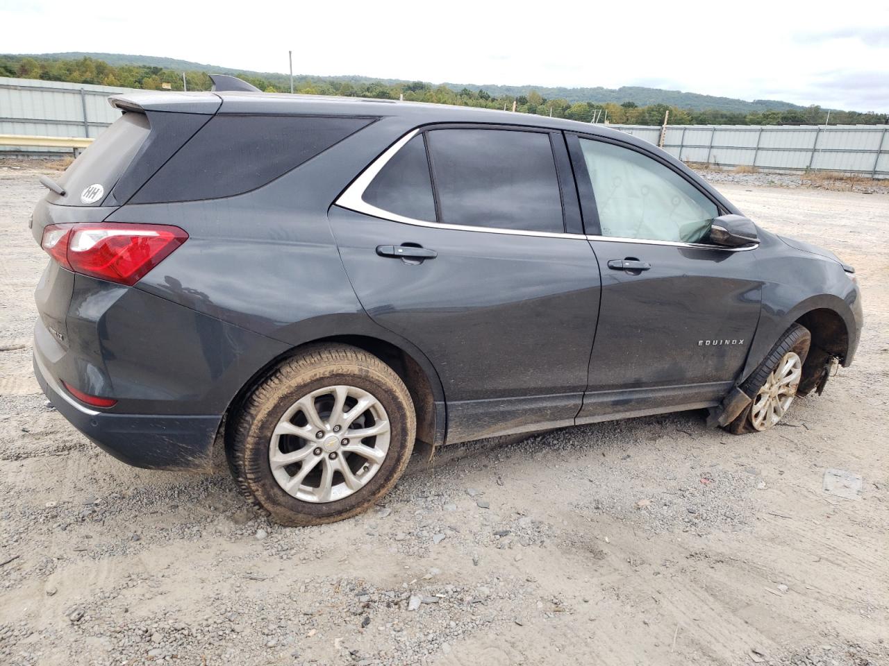 2019 Chevrolet Equinox - Image 3