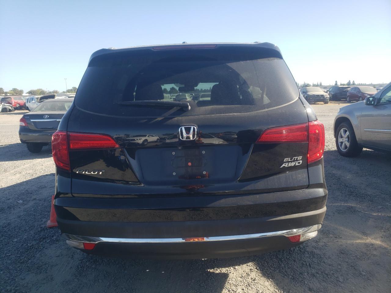 2017 Honda Pilot Elite VIN: 5FNYF6H02HB089026 Lot: 70834654