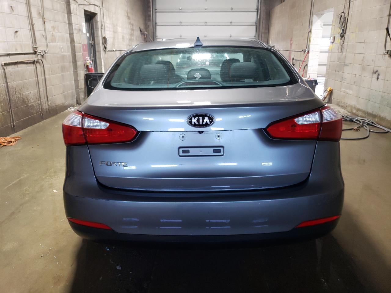 KNAFX4A69G5468187 2016 Kia Forte Lx