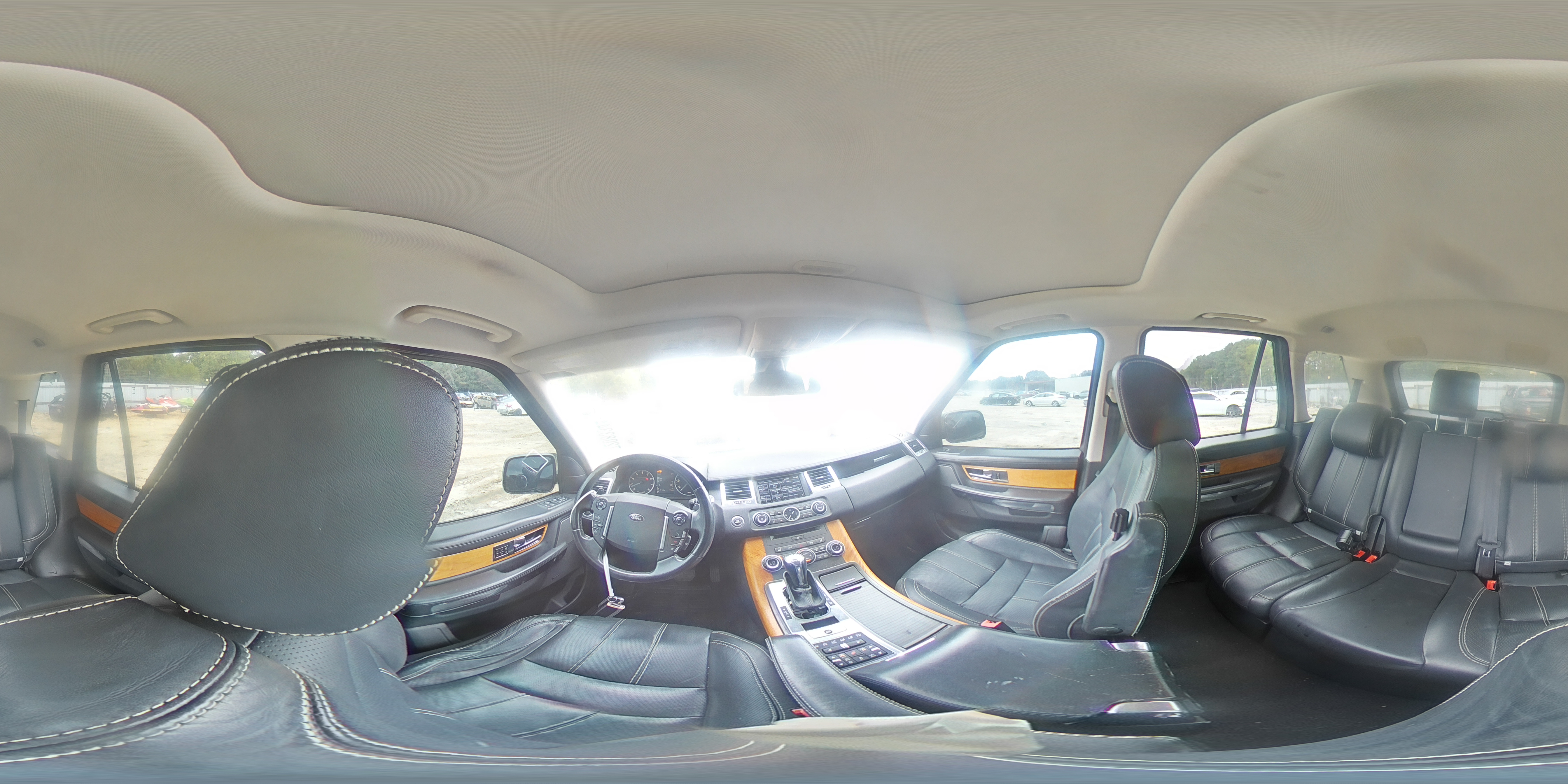 2012 Land Rover Range Rover - Image 14