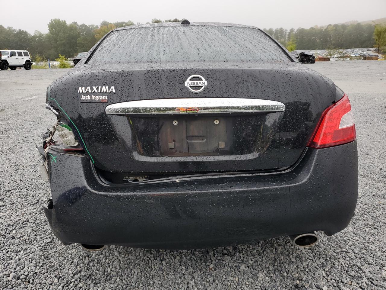 1N4AA5APXBC800676 2011 Nissan Maxima S