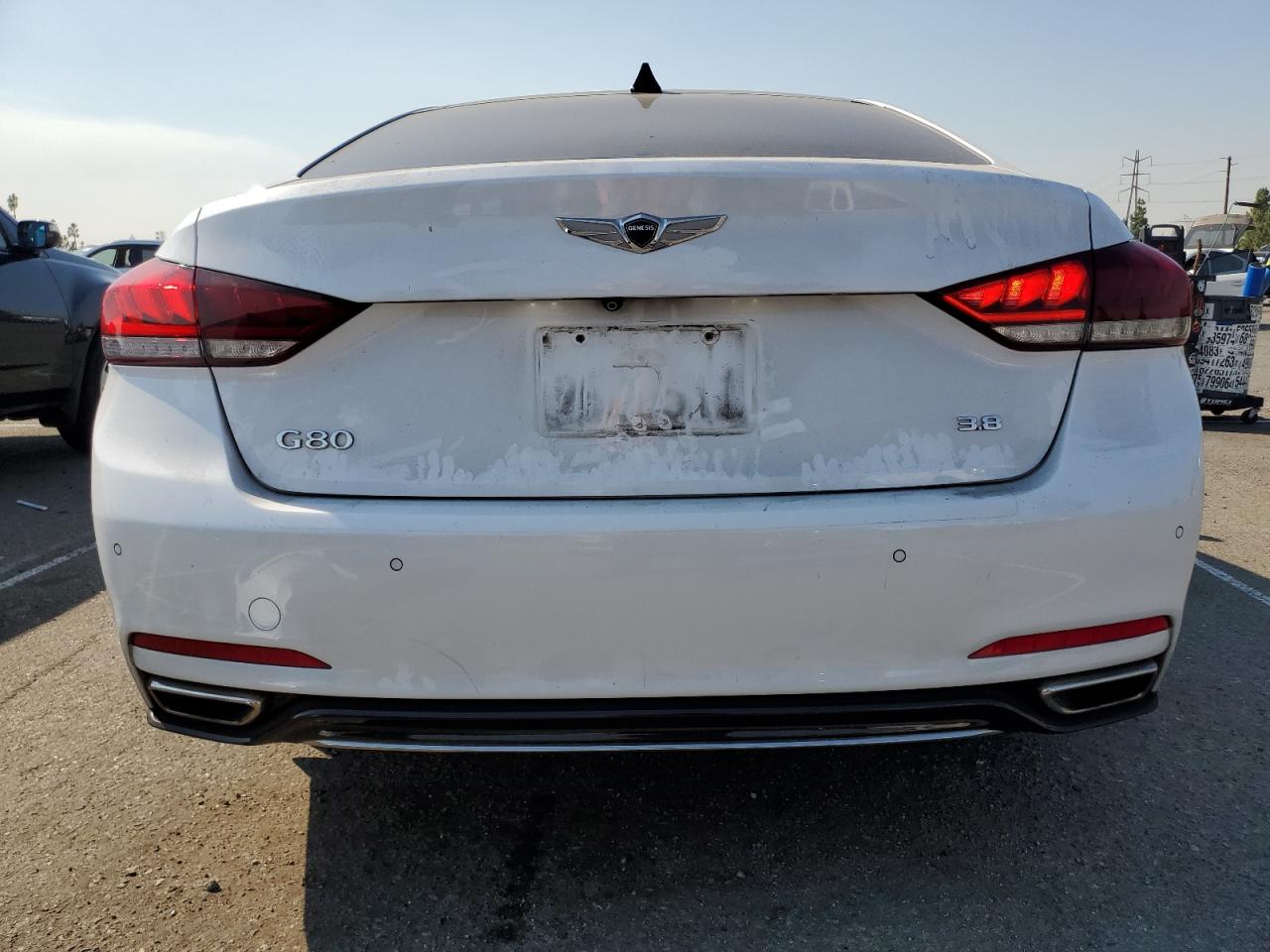 KMHGN4JE8JU262985 2018 Genesis G80 Base