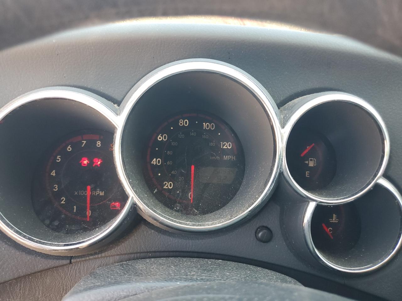 2006 Pontiac Vibe - Image 9