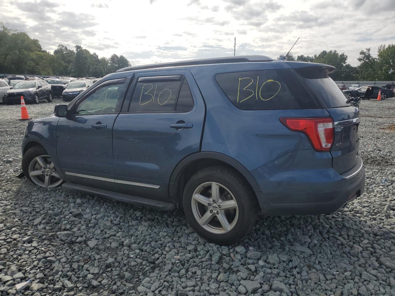 1FM5K7D8XJGA11794 2018 FORD EXPLORER - Image 2