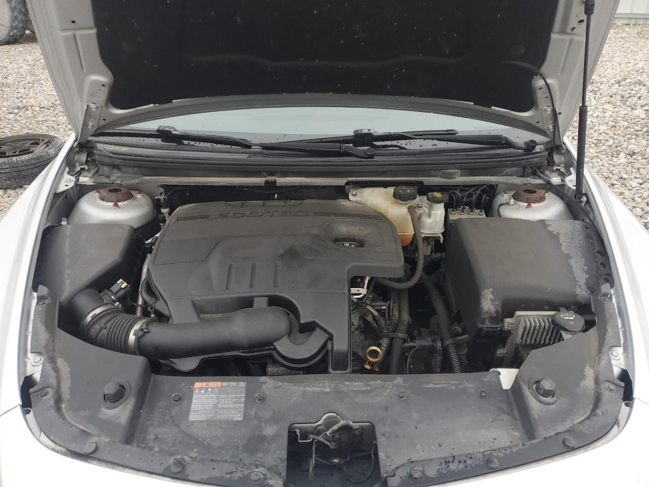 2010 Chevrolet Malibu - Image 11
