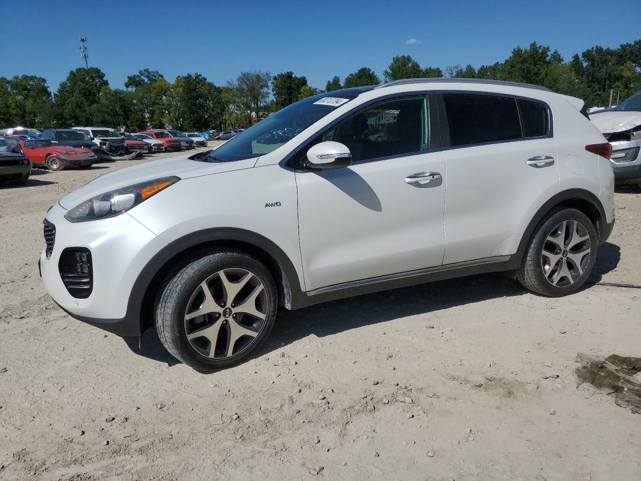 KNDPRCA6XH7105396 2017 KIA SPORTAGE - Image 1