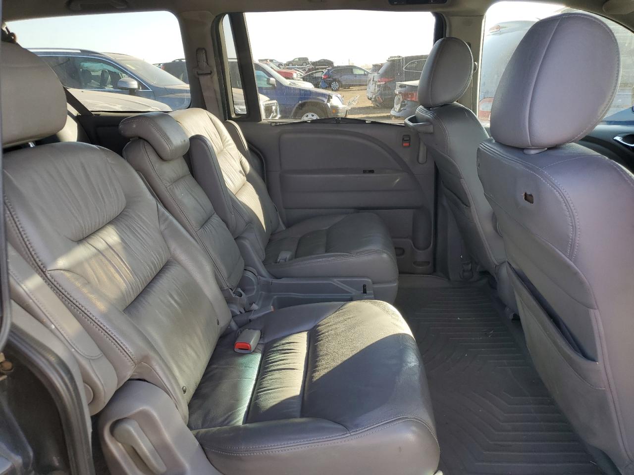 2010 Honda Odyssey - Image 11