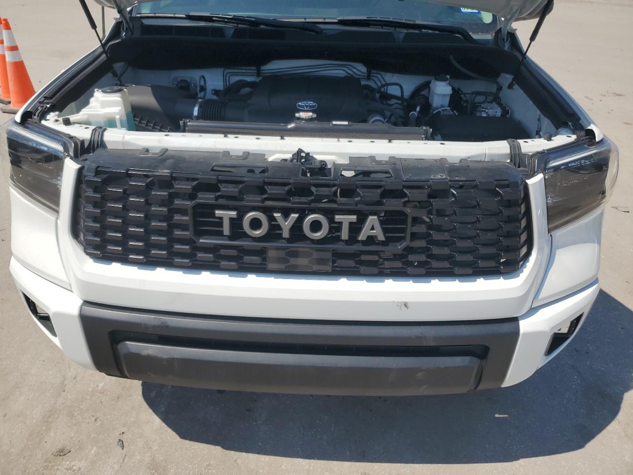 5TFDY5F13KX828707 2019 Toyota Tundra Crewmax Sr5