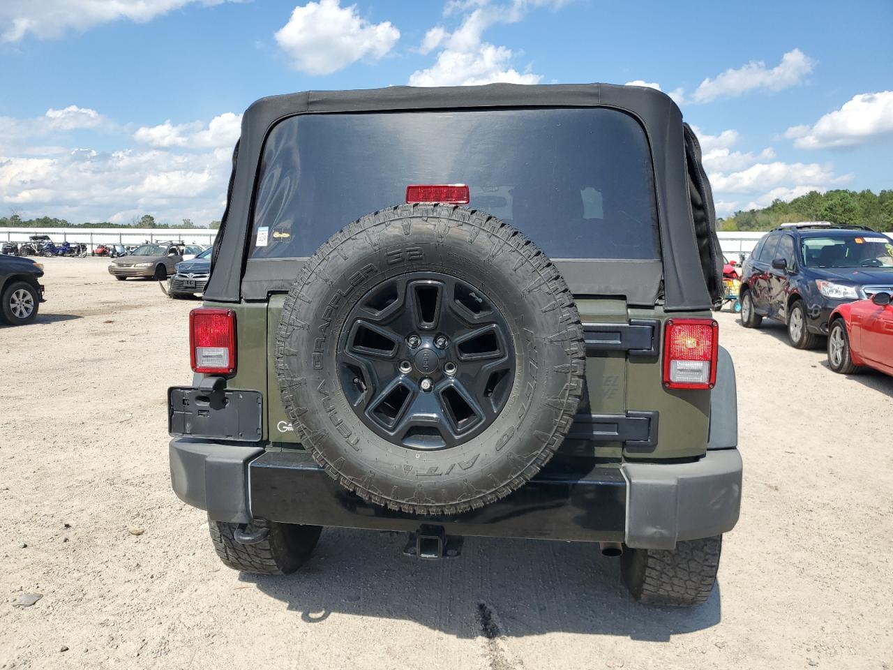 2015 Jeep Wrangler Sport VIN: 1C4AJWAG2FL670933 Lot: 73550504