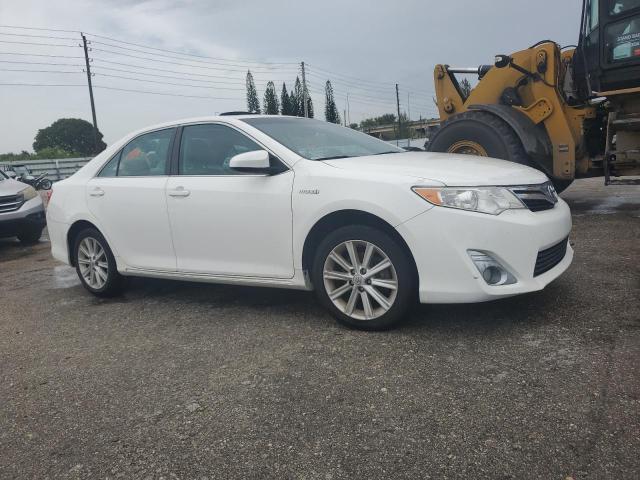  TOYOTA CAMRY 2012 Белы