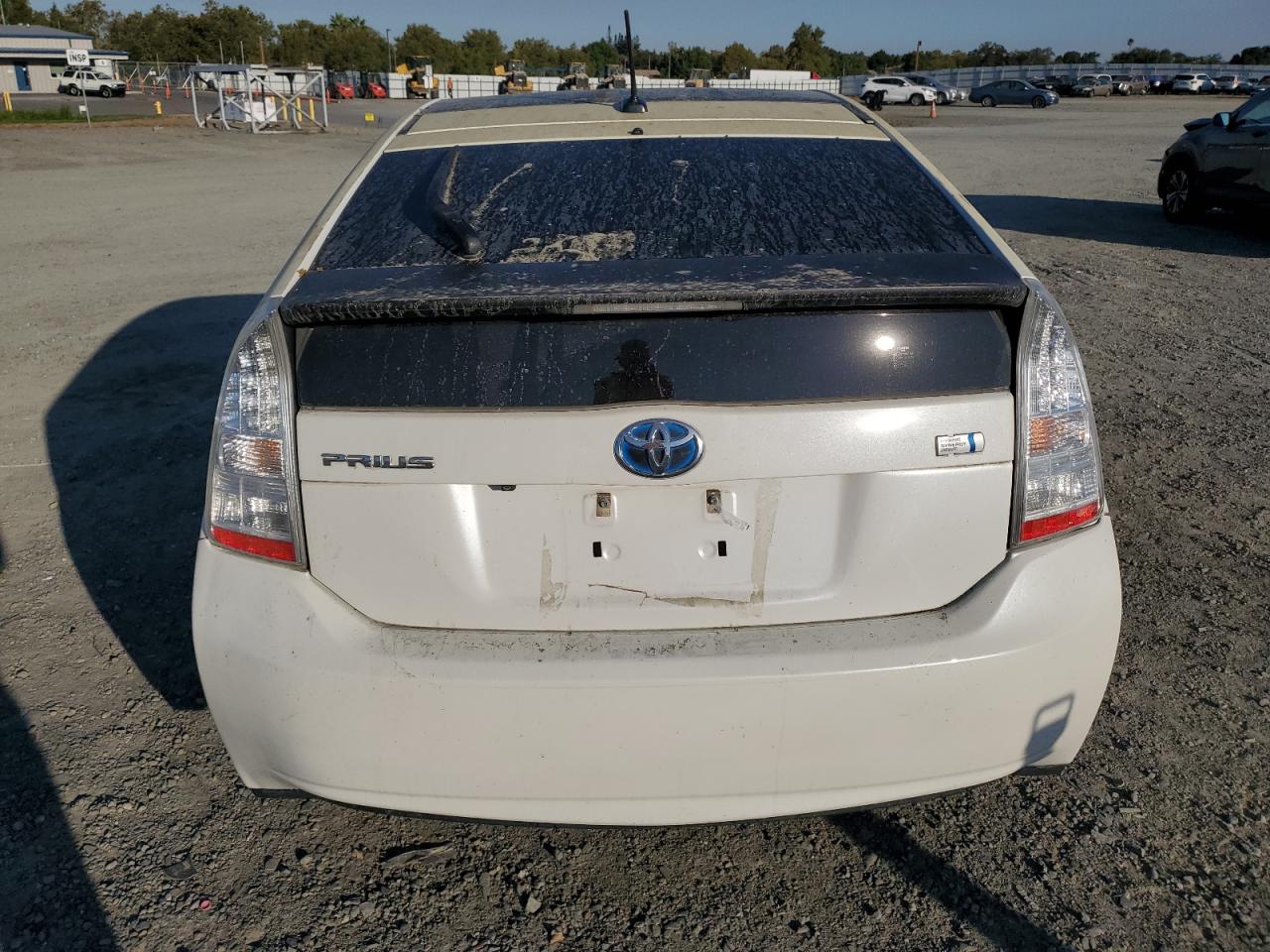 JTDKN3DUXB5352100 2011 Toyota Prius