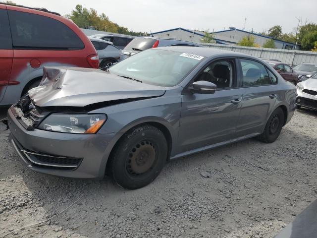 2013 Volkswagen Passat S