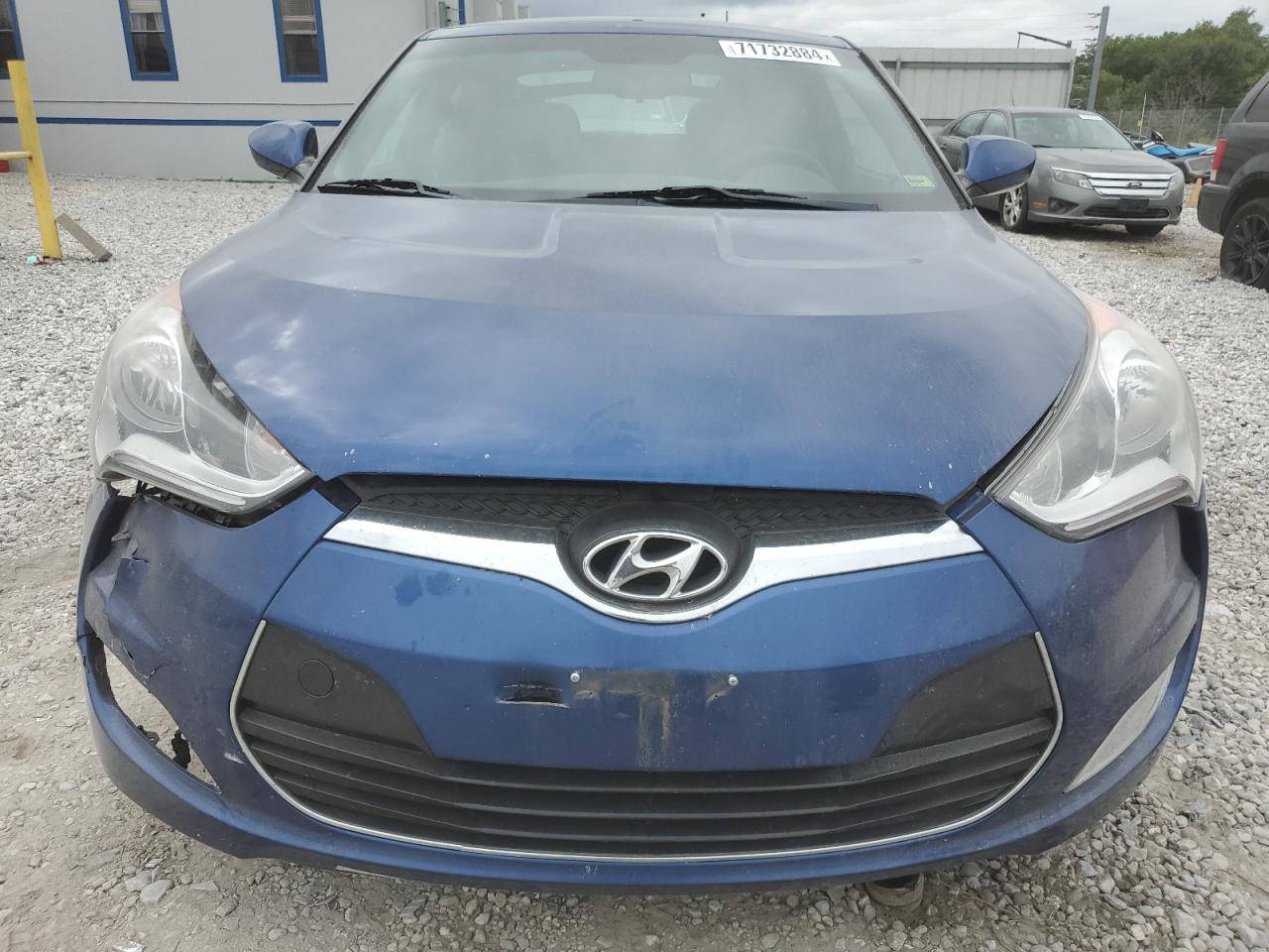 2016 Hyundai Veloster - Image 5