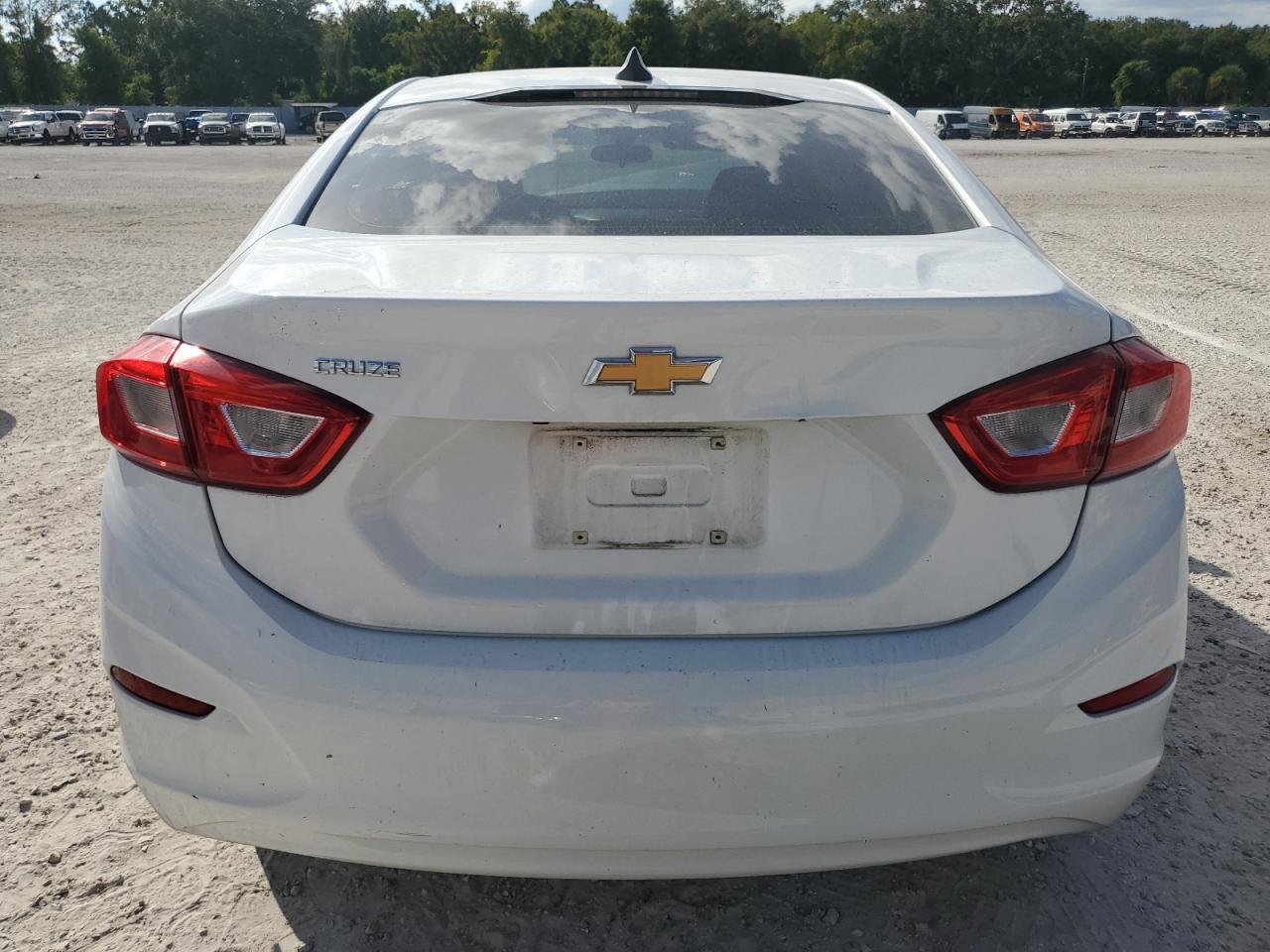 2019 Chevrolet Cruze Ls VIN: 1G1BC5SM0K7125628 Lot: 71527614