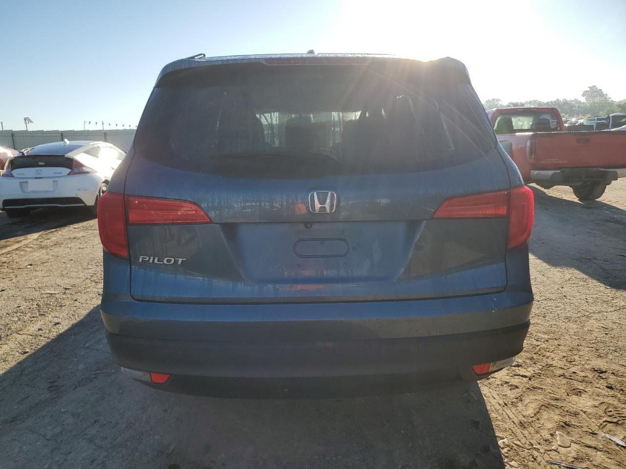 2017 Honda Pilot Exl VIN: 5FNYF5H80HB018813 Lot: 72978584