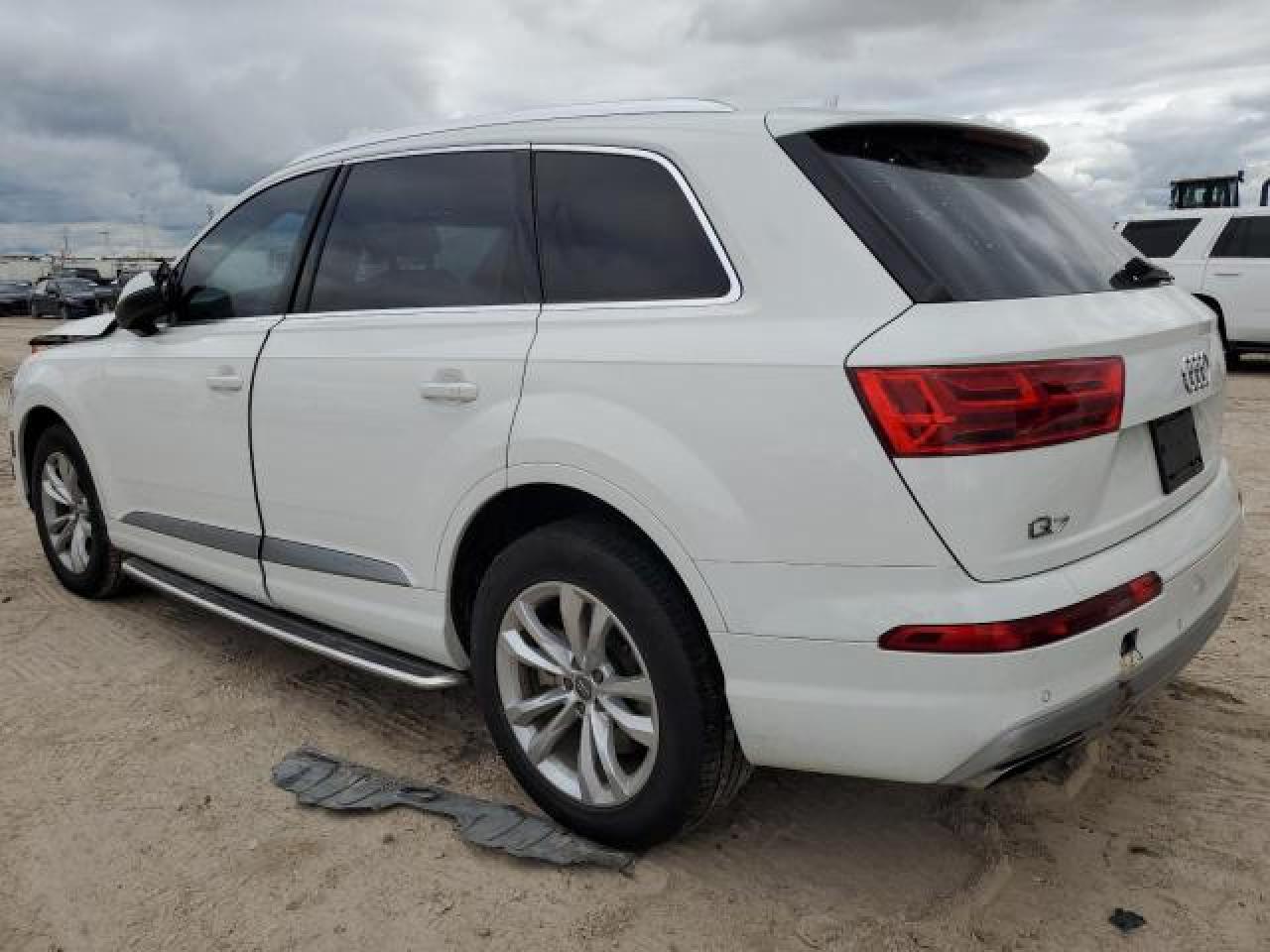 WA1LAAF79HD028916 2017 AUDI Q7 - Image 2