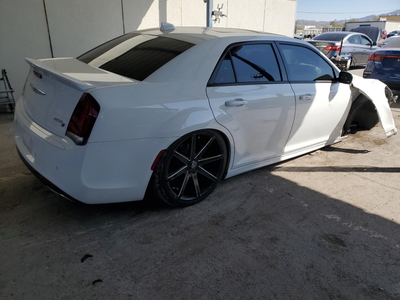 2018 Chrysler 300 - Image 3