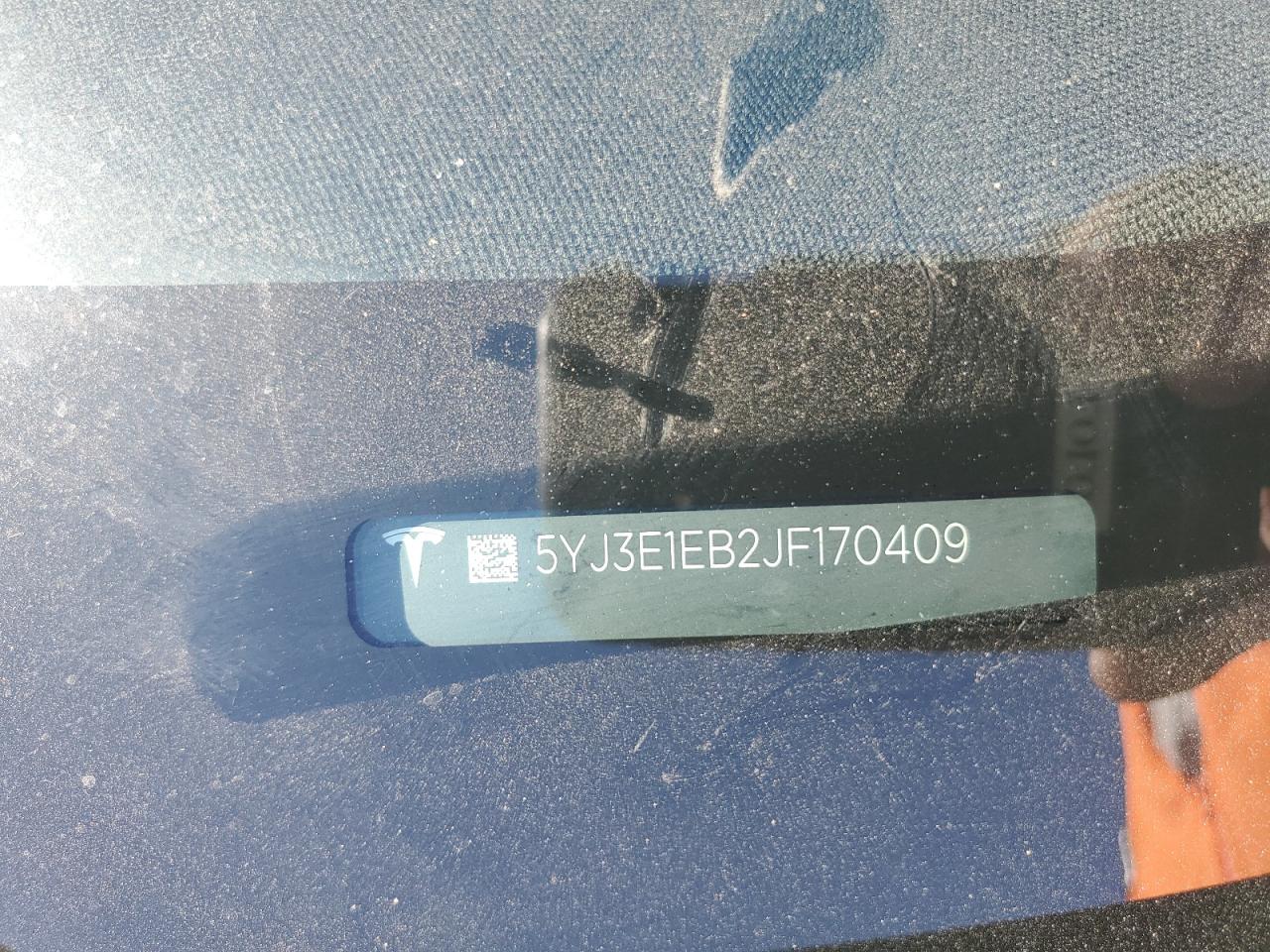 5YJ3E1EB2JF170409 2018 Tesla Model 3