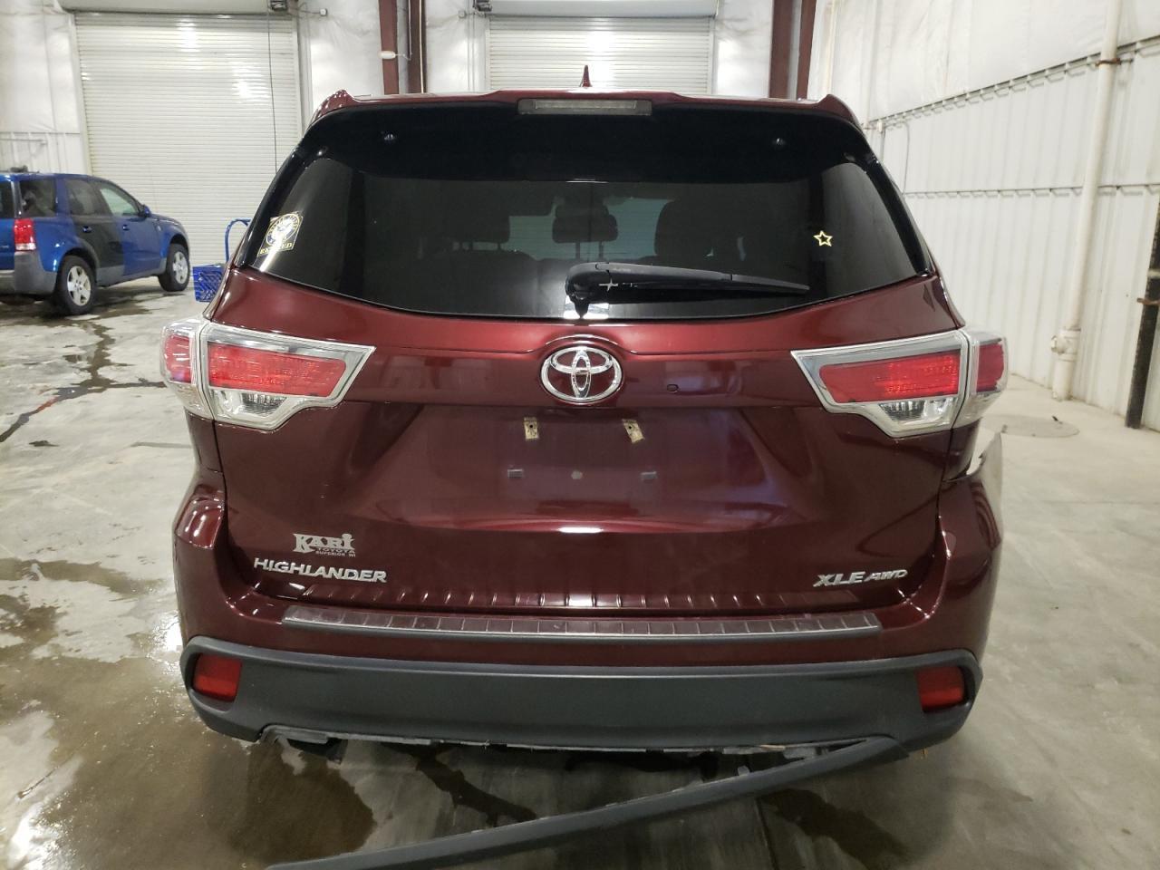 5TDJKRFH7GS331598 2016 Toyota Highlander Xle