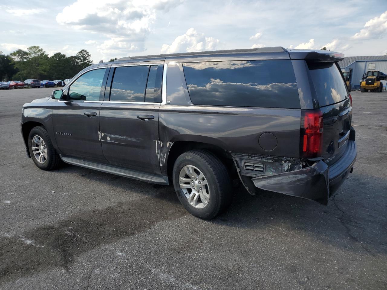 1GNSKHKC5GR464519 2016 CHEVROLET SUBURBAN - Image 2