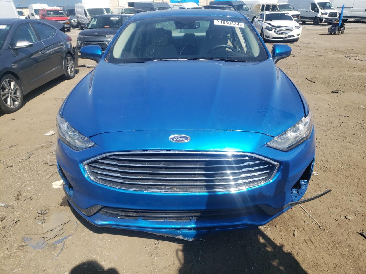 3FA6P0HD5LR147034 Ford Fusion SE 5